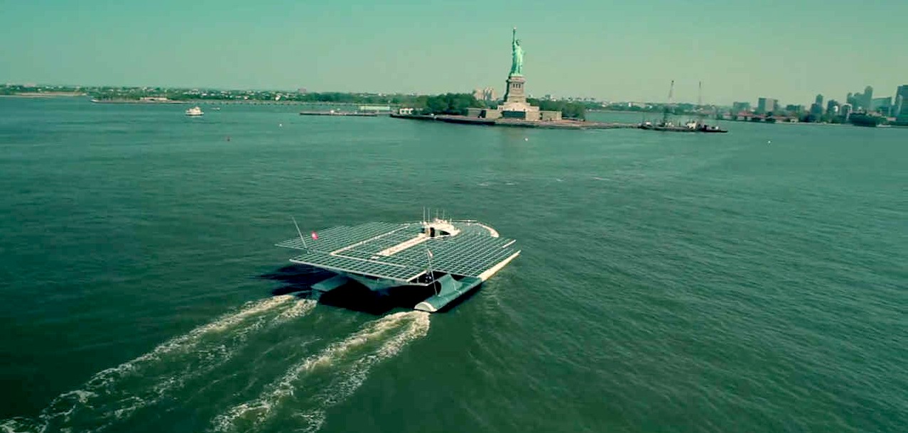 PlanetSolar approaching New York