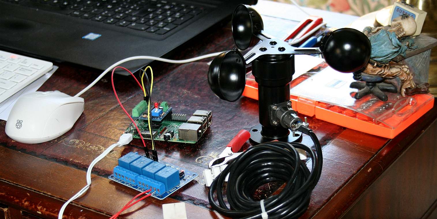 Anemometer wind speed sensor and Raspberry computer