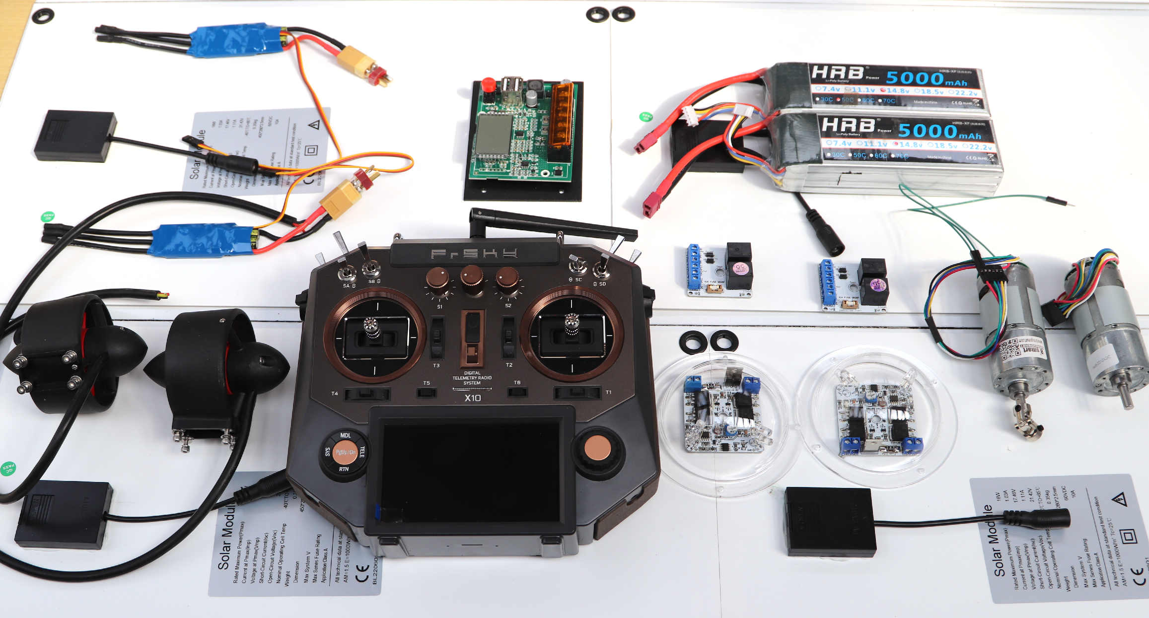 Thrusters, solar panels, tracking electronics, wing activators, batteries and charge controller - for autonomous crusing independent of hydrogen fuel cells